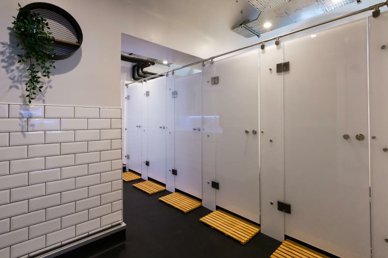 Code Pod - The Court - Hostel